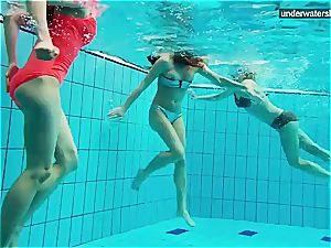 trio naked damsels have joy underwater